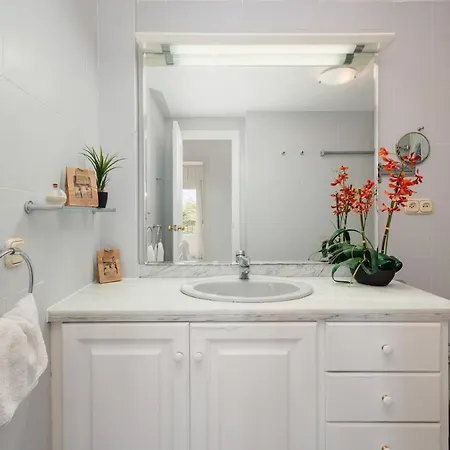 דירה Apartment, Close To The And Sea Views, In מארבלה