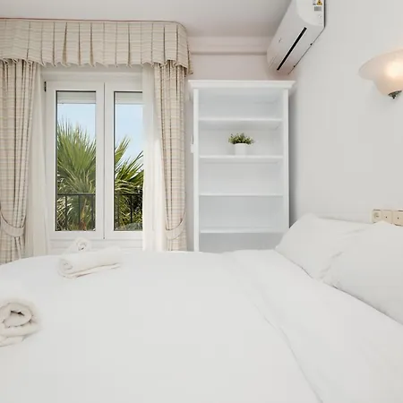 Apartment, Close To The And Sea Views, In Apartment Marbella